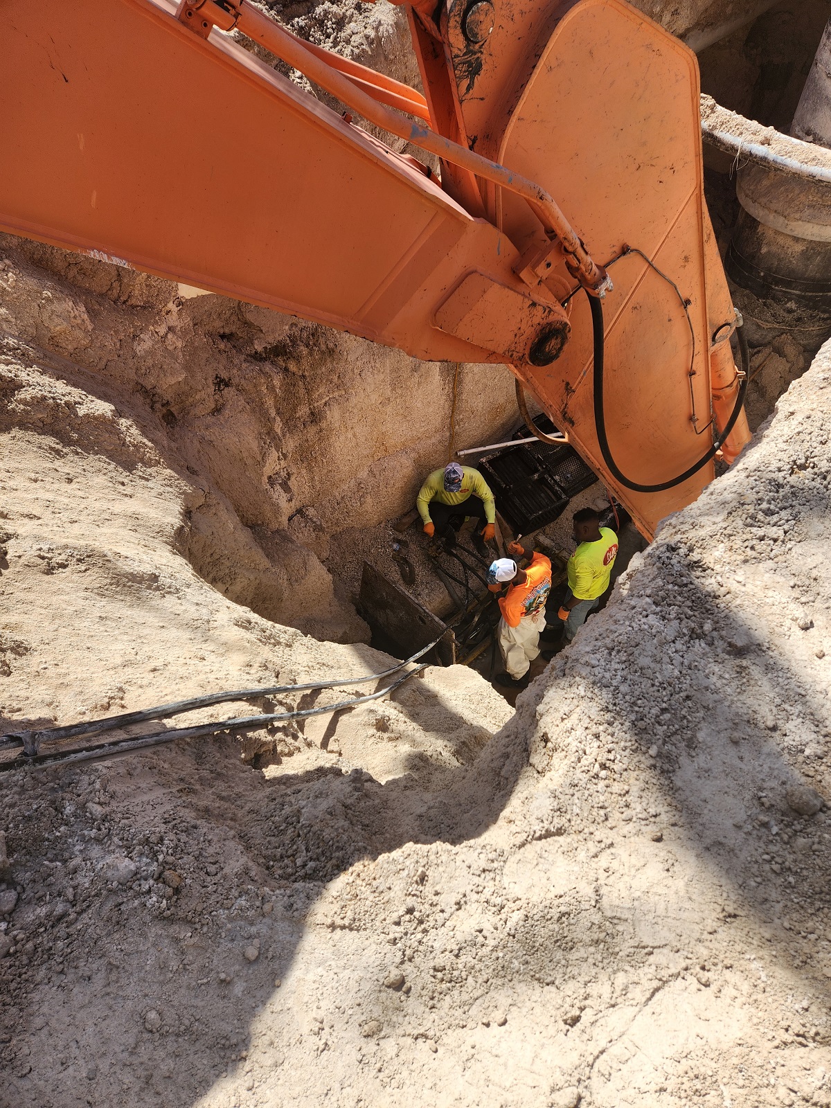 Pipe lining 915 to 1001
