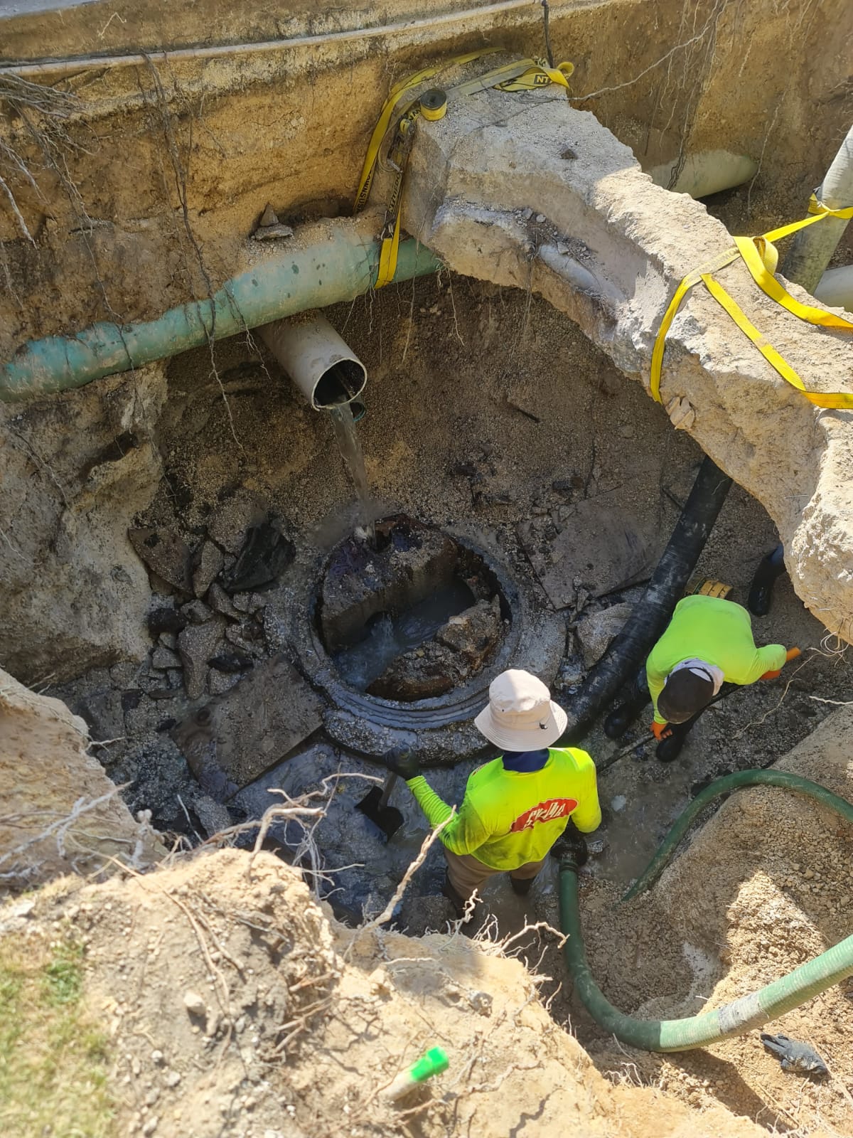 Replacement of Manhole 915