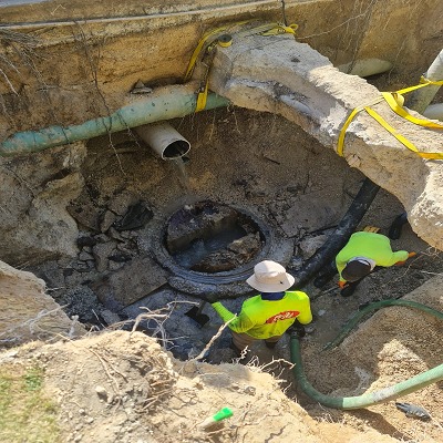 Replacement of Manhole 915
